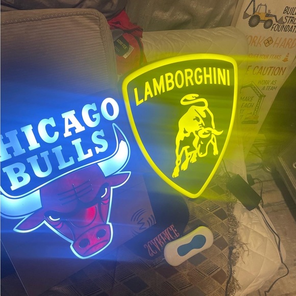 Neon lights - Picture 4 of 6